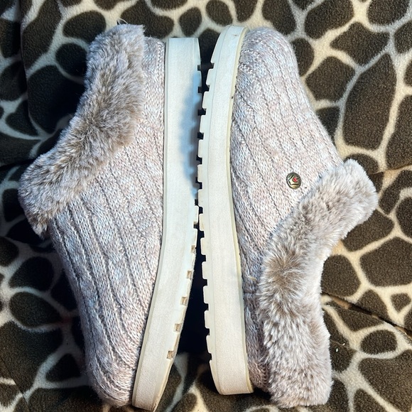 Bobs From Skechers Memory Foam Women’s shoes - Picture 2 of 7